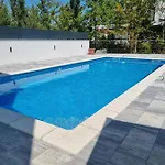 Premium Luka - - With Heated Pool Apartment