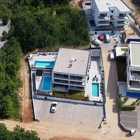 Premium Luka - - With Heated Pool Malinska