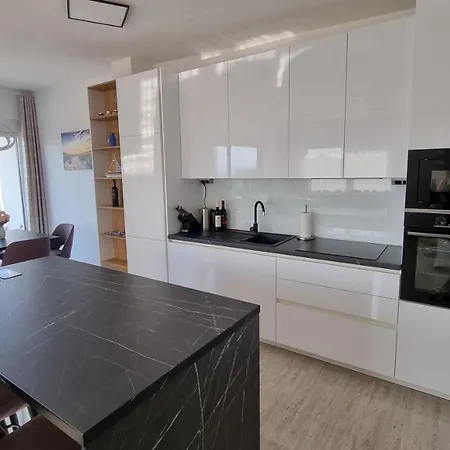 Premium Luka - - With Heated Pool Malinska