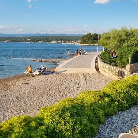 Premium Luka - - With Heated Pool Malinska